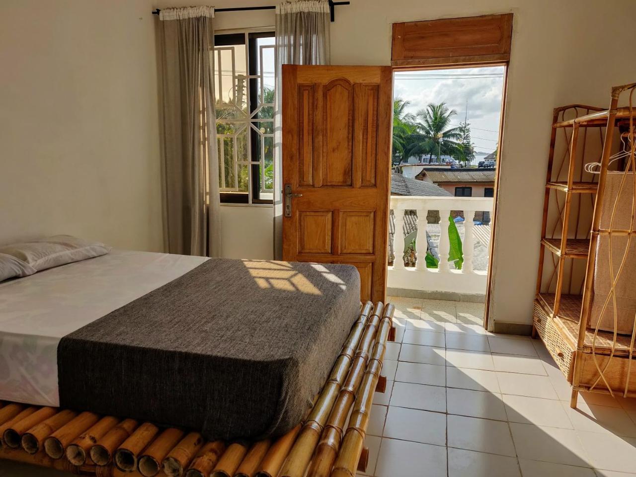 Serenity Haven Lodge Busua Buitenkant foto